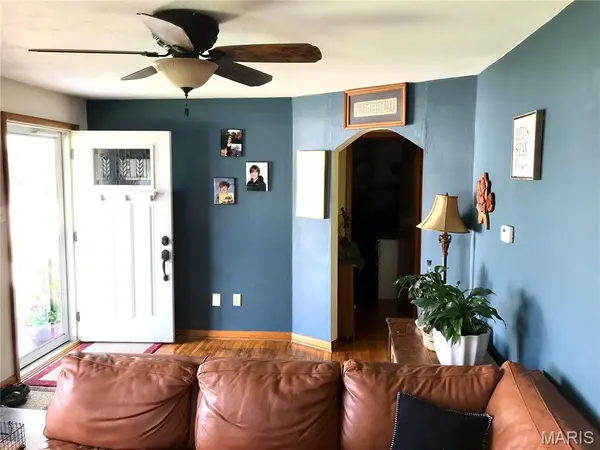 305 N Mill ST, Vienna, MO 65582