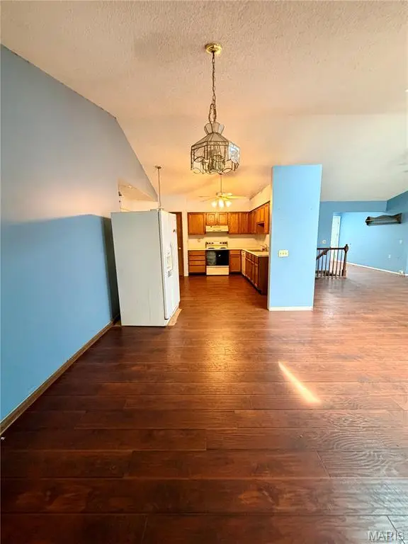 2211 Alexandria CT, O'fallon, MO 63368
