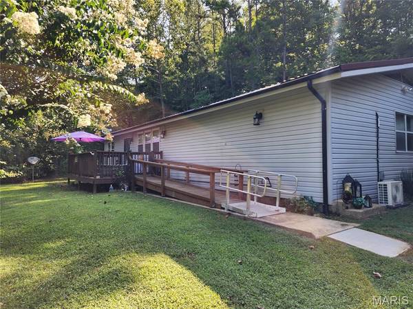 360 State Highway HH, Piedmont, MO 63957