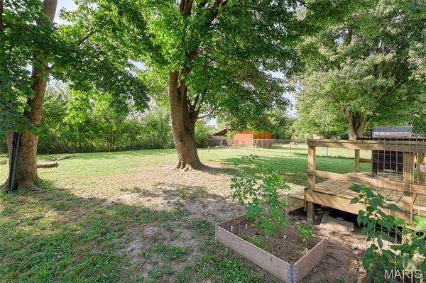 515 Mobile ST, Brighton, IL 62012