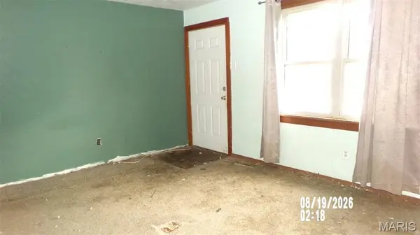 221 E Laurel ST, Millstadt, IL 62260