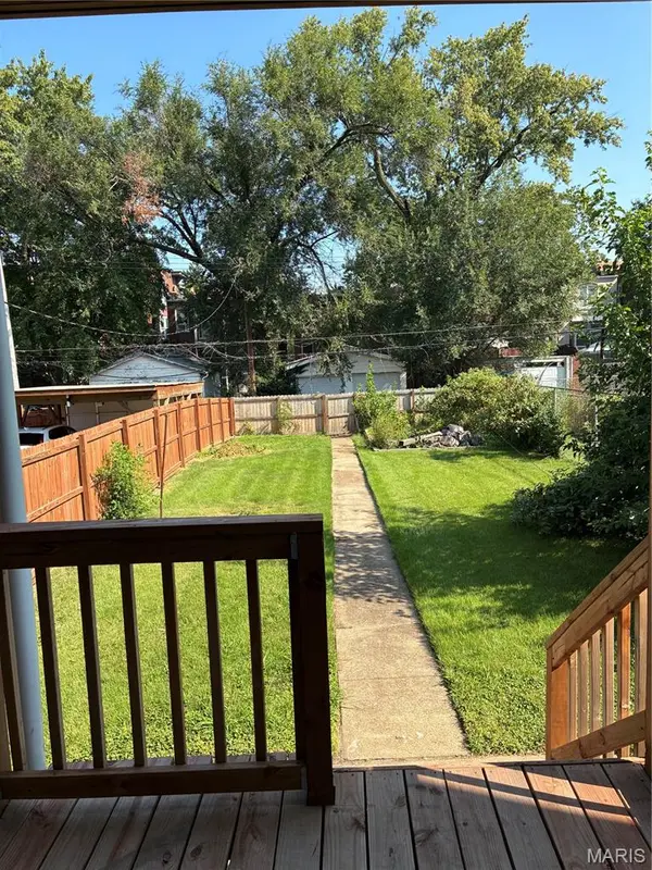 3835 Shaw BLVD, St Louis, MO 63110