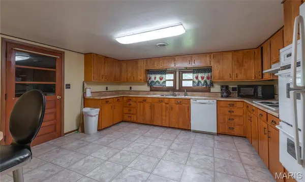 15328 Cliff Road, Dixon, MO 65459