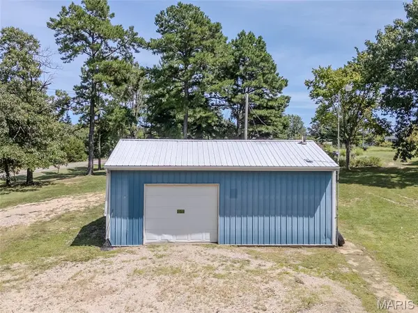 4446 Y HWY, Valles Mines, MO 63087