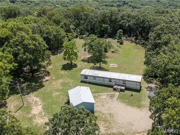 4446 Y HWY, Valles Mines, MO 63087
