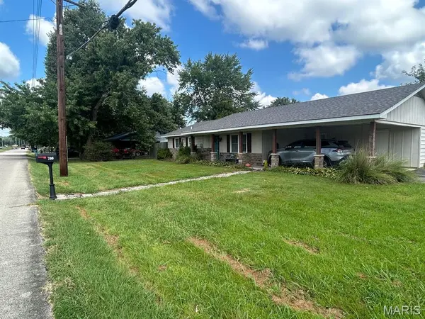 700 N Two Mile RD, Dexter, MO 63841