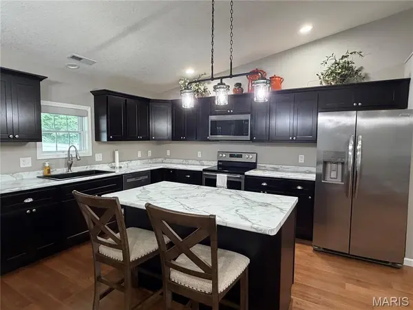 4010 Breckenridge DR, Hannibal, MO 63401