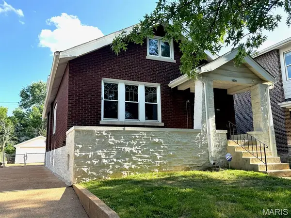 5230 Bancroft AVE, St Louis, MO 63109