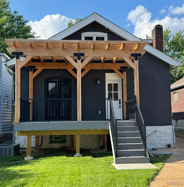 5230 Bancroft AVE, St Louis, MO 63109
