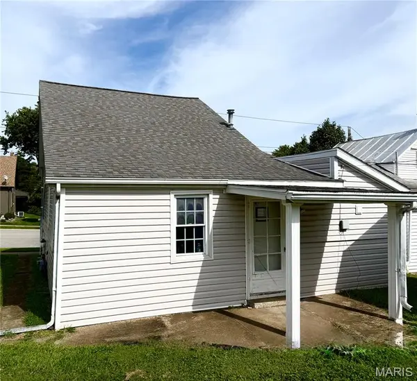 319 S. Main Street, Waterloo, IL 62298