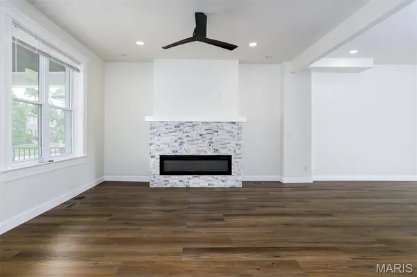5750 Waterman BLVD, St Louis, MO 63112