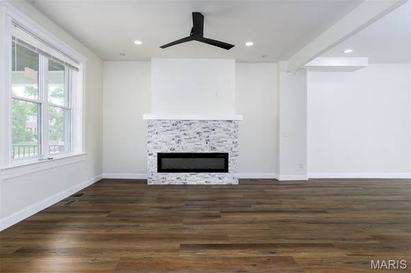 5750 Waterman BLVD, St Louis, MO 63112
