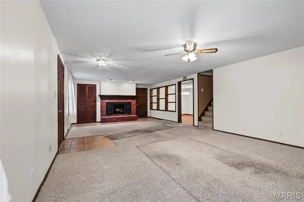 5418 Paw Paw LN, De Soto, MO 63020