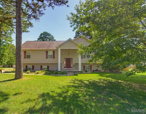 3038 Wolf RUN, Poplar Bluff, MO 63901