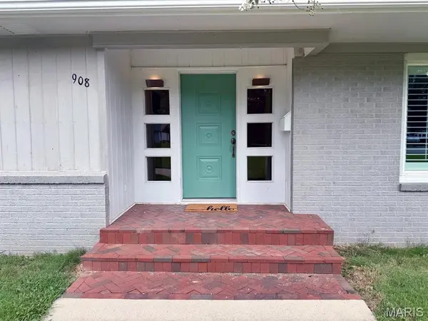908 W Bain ST, Dexter, MO 63841