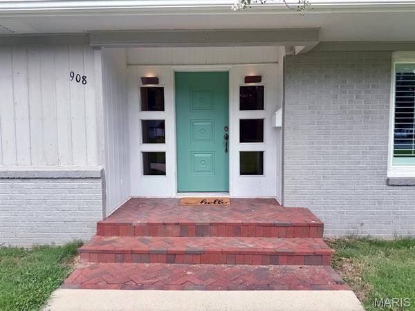 908 W Bain ST, Dexter, MO 63841