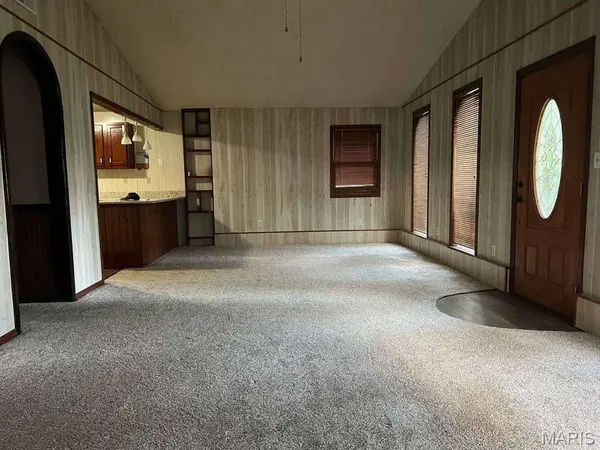 16 Monte Rosa DR, De Soto, MO 63020
