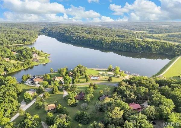 270 Bridle Spur RD, Bourbon, MO 65441