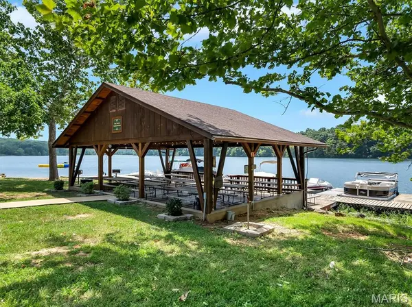 270 Bridle Spur RD, Bourbon, MO 65441