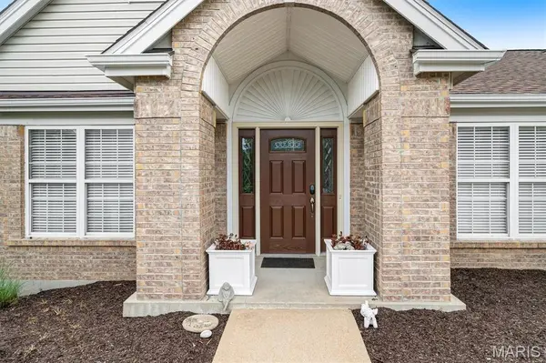 12115 Leebur DR, St Louis, MO 63128