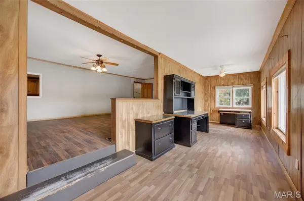 15905 Hardin LN, St Robert, MO 65584