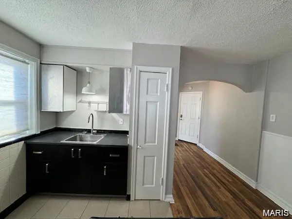 4934 Kemper AVE, St Louis, MO 63139