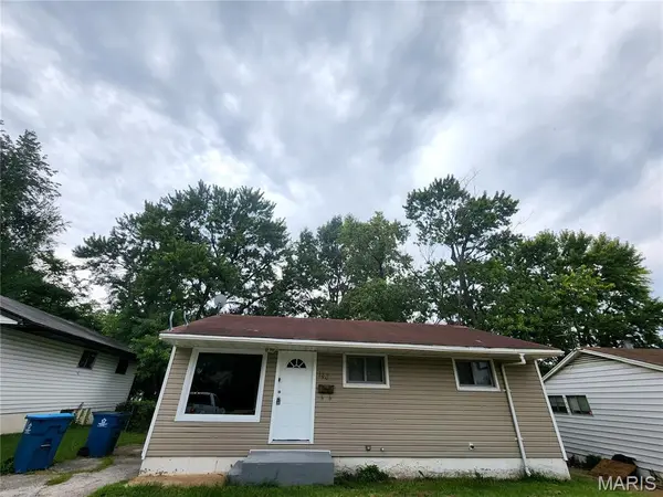 146 Grampian RD, Unincorporated, MO 63137