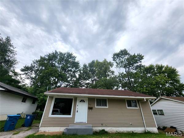 146 Grampian RD, Unincorporated, MO 63137