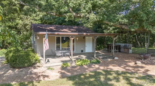 1 1200 AVE E, Vandalia, IL 62471
