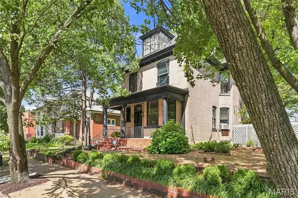 5253 Devonshire AVE, St Louis, MO 63109