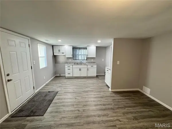 104 E Adams ST, O'fallon, IL 62269