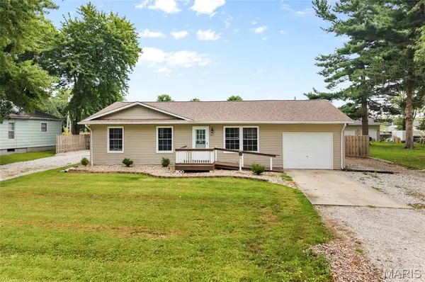 1405 Madison ST, Gillespie, IL 62033