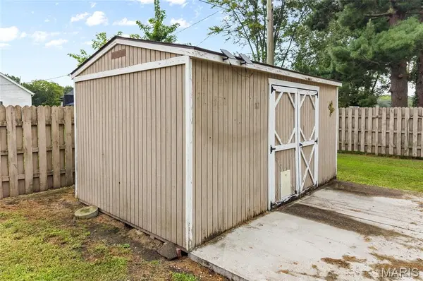 1405 Madison ST, Gillespie, IL 62033