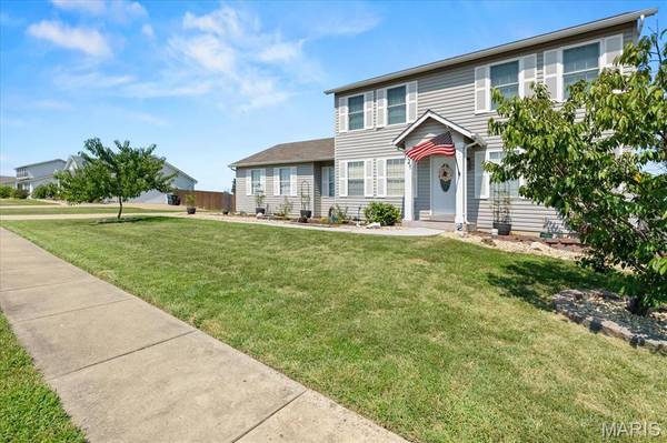 121 Whisper Creek DR, Wentzville, MO 63385