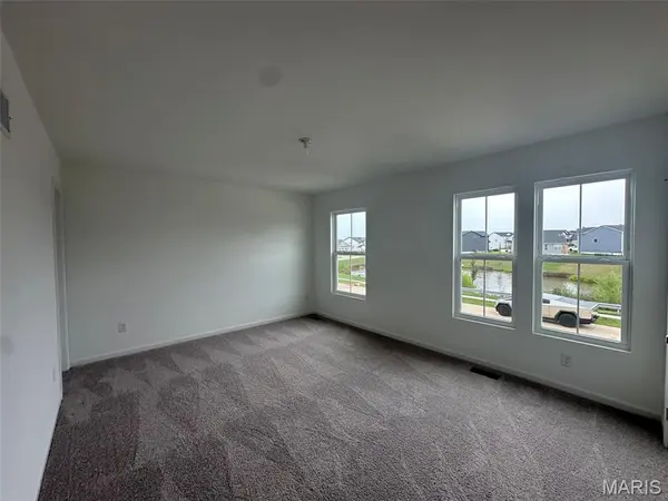 94 Mora BLVD, O'fallon, MO 63368