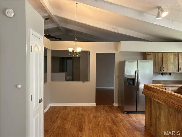 216 Rue Grand DR, Lake St Louis, MO 63367