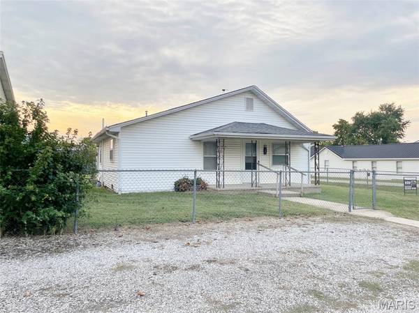 721 Locust ST, Edgar Springs, MO 65462