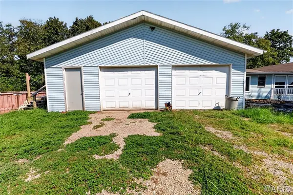 29053 Highway AA, Lebanon, MO 65536