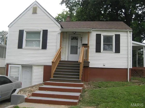 5621 Curry AVE, Country Club Hills, MO 63136
