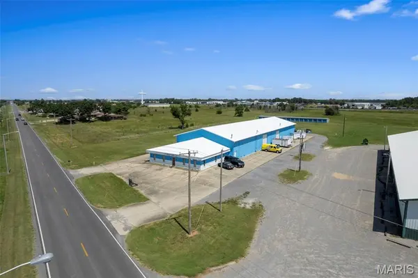330 State Highway H, Sikeston, MO 63801