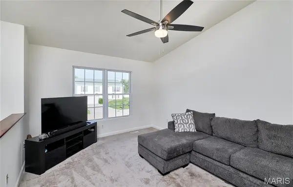 69 Matt Joyce CT, Warrenton, MO 63383