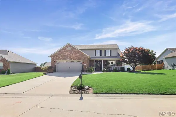170 Emerald Way E, Granite City, IL 62040
