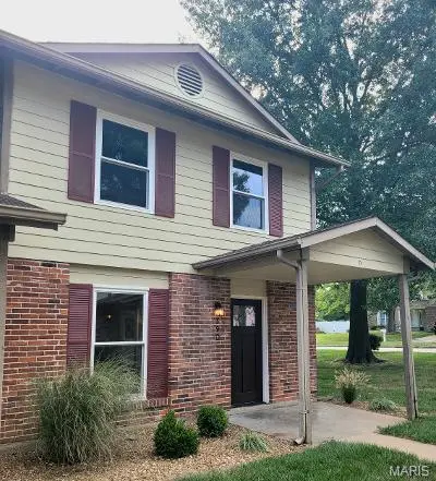 39 Park Charles BLVD S #D, St Peters, MO 63376
