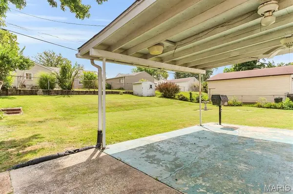 3138 Pearl Harbor DR, St Ann, MO 63074