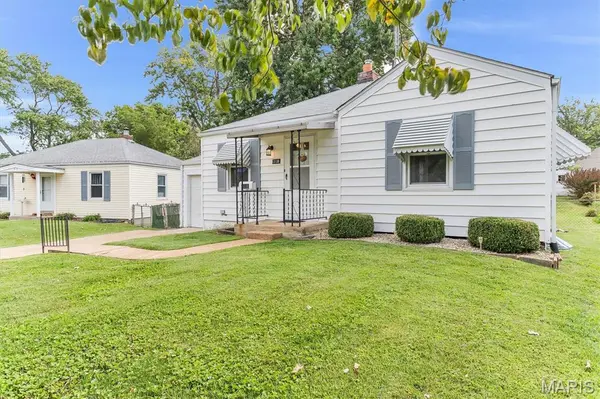 3138 Pearl Harbor DR, St Ann, MO 63074