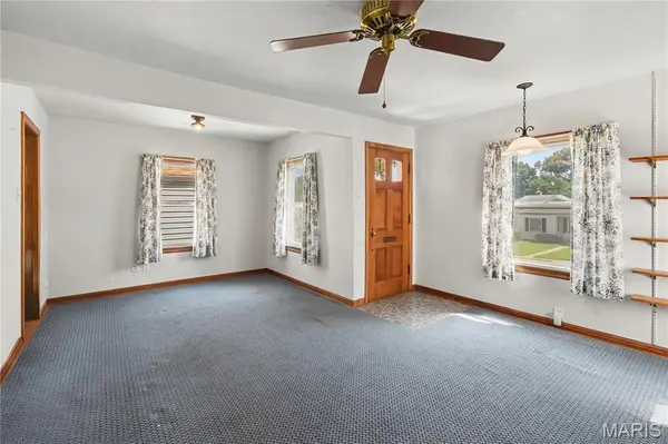 3545 Saint Genevieve LN, St Ann, MO 63074