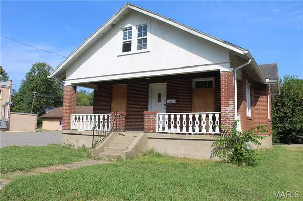 208 N West End BLVD, Cape Girardeau, MO 63701