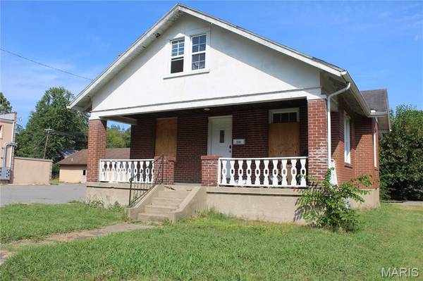 208 N West End BLVD, Cape Girardeau, MO 63701