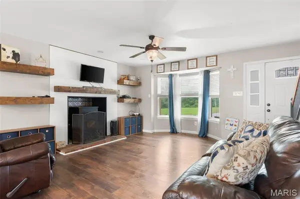1818 N Bend RD, Union, MO 63084