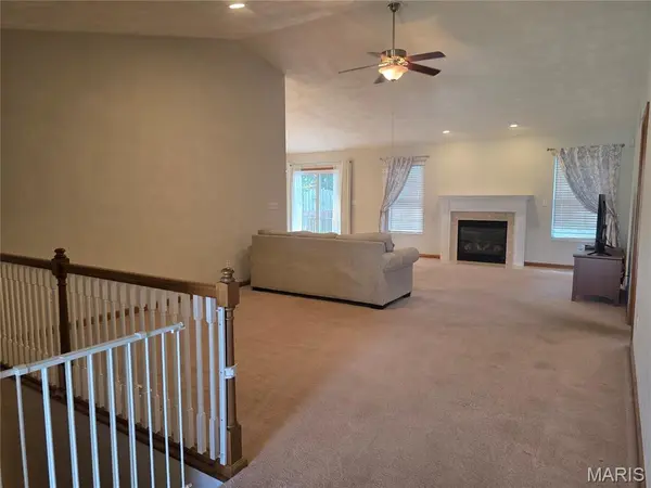 2214 Madero DR, Shiloh, IL 62221
